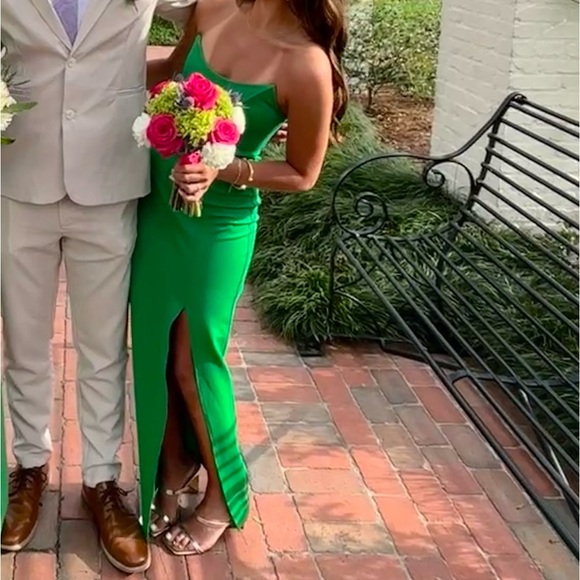 superdown green maxi dress - Picture 4 of 5